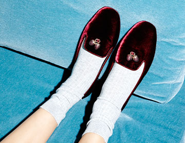 Most Wanted: Acorn Charm Smoking Slipper