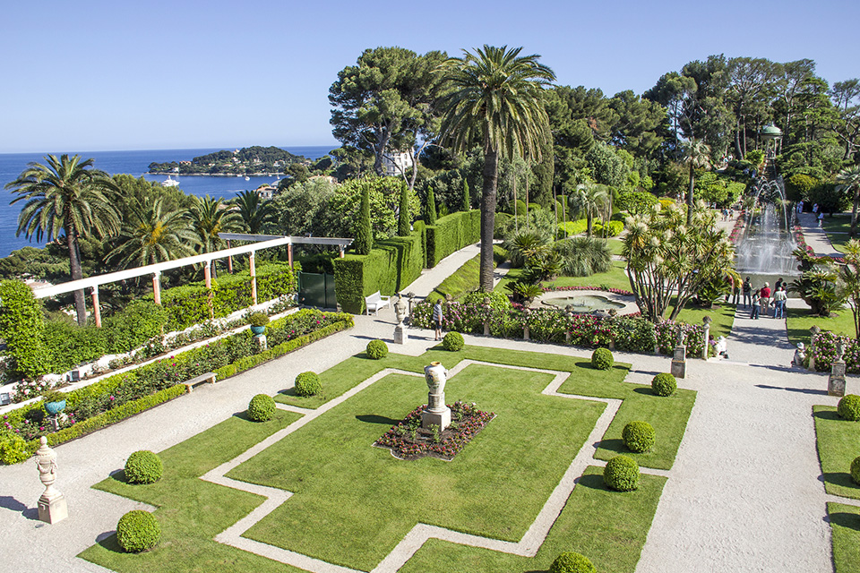 Top 10: Best Gardens Around the World